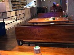 -奔马滚轴溜冰场