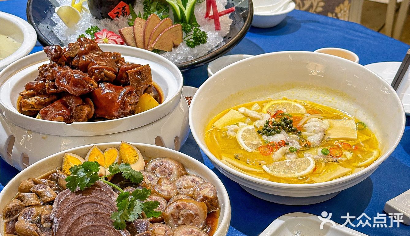 在昆明！老牌海鲜酒楼！太太太适合聚会了…