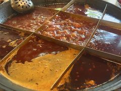 -岗上渣渣老火锅(两路口店)