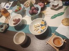-瑞虹新天地月亮湾