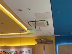 -小鱼小牛(世欧广场店)