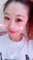 -爱美睫美甲会馆
