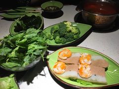 东坡肉素虾仁双拼-一叶一世界•素食餐厅(环球中心店)