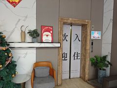 -南月台酒店(春熙路李家沱地铁站店)