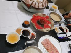 -红鼎豆捞·非遗鲍皇汤火锅(宝丰路店)