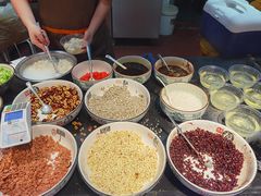 -八一路好吃街(雨田商务大厦店)