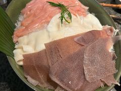 -三出山火锅(南京万象天地店)
