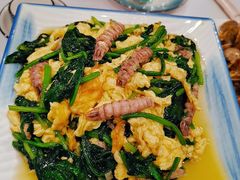 菠菜鸡蛋炒龙骨-天津乾毓德饭庄·清真传统炒菜·海鲜烧烤(咸阳路店)