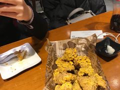 -梨大女人街