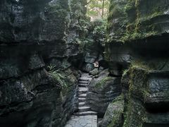 -梭布垭石林景区