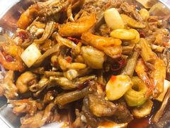 牛蛙爱上虾-小民大排档(马场角横路店)