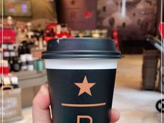 -星巴克臻选(成都太古里店)