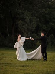 -雪中彩影婚纱摄影·微光艺术中心