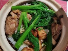 香菇滑鸡煲仔饭-华记煲仔华·煲仔饭(市桥易发店)