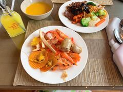 -飨食汇全日制餐厅·昆山皇冠假日酒店(九方店)