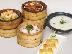 -广州中心皇冠假日酒店·百粤楼