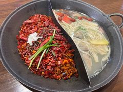三鲜麻辣鸳鸯锅-萍姐火锅·公路夜市(南京新街口店)
