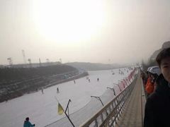 -采薇庄园四季滑雪场