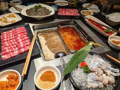 -海底捞火锅智慧餐厅(中骏世界城店)