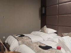 -浙商世贸玉龙酒店