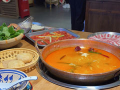 -洱火云南酸菜牛肉火锅(石景山当代商城店)