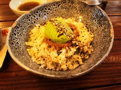 牛油果拌饭-小食院简餐厅
