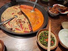 -萍姐火锅·公路夜市(武汉首店)