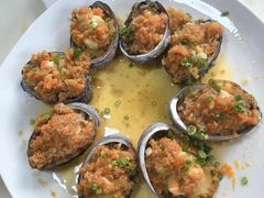 -三亚火车头万人海鲜广场