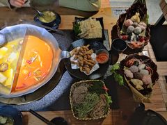 -湊湊火锅·茶憩(南京东路悦荟店)