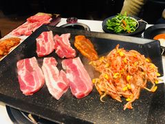 -八色五花肉(新村2号店)