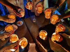 -饮湖威士忌鸡尾酒吧