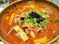 -成都你六姐·牛肉冒菜(上海环宇荟店)