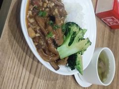 -裕记烧腊连锁餐饮(国商分店)