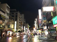 -六合夜市