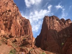 -天山神秘大峡谷