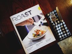 -ROAST coffee & eatery