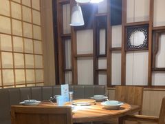 -蜜桃餐厅·伴山(湖滨商业街店)