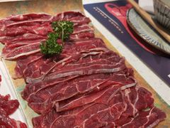 -牛村来人潮汕牛肉火锅(西单店)