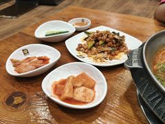 -喇喇排骨火锅·传统韩式脊骨汤(望京西园总店)