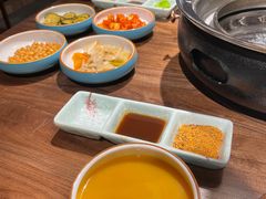 -明洞阿姨·韩式酱蟹烤肉·创意料理(三元桥店)