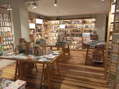 -猫的天空之城概念书店(苏州平江店)