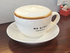 -Café Monson