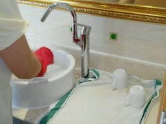 -维也纳智好酒店(深圳罗湖口岸国贸火车站店)