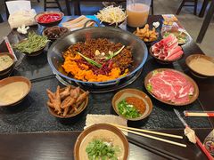 -渝井巷重庆老火锅(沈阳吉祥店)