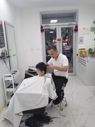 -一剪衷情美发工作室