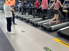 -超鹿运动(五四路恒力城店)