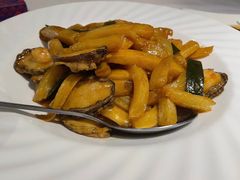 鲍鱼烧土豆-开海·红岛海鲜虾水饺(石老人店)