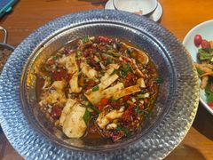 -老滇山寨•云南特色菜•地方菜•民族风情歌舞表演(金碧店)