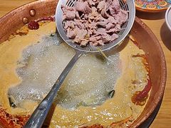 -洱火云南酸菜牛肉火锅(石景山当代商城店)