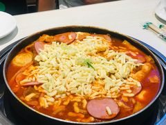 -三清洞摩西韩式年糕火锅(威高广场店)